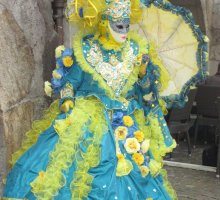 Le carnaval Vénitien, la vieille ville Annecy, défilé, déguisements